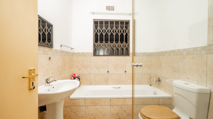 2 Bedroom Property for Sale in Hagley Western Cape